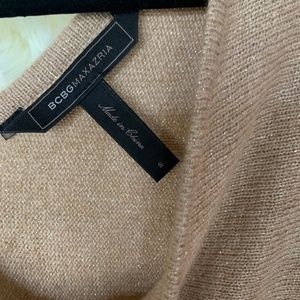 BCBGMaxAzria Sweaters - BCBGMaxAzria Tan V-Neck Sweater Women’s Small BCBGMaxAzria Sweaters - BCBGMaxAzria Tan V-Neck Sweater Women’s Small